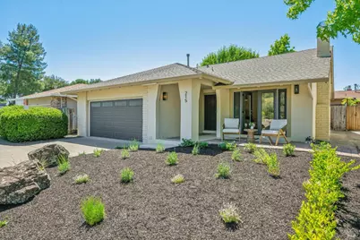 215 Hemlock Drive, Healdsburg, CA 95448 - Photo 1