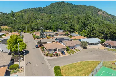 215 Hemlock Drive, Healdsburg, CA 95448 - Photo 40