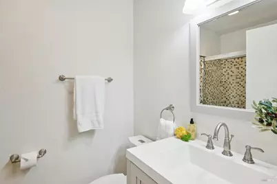 215 Hemlock Drive, Healdsburg, CA 95448 - Photo 18