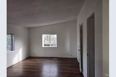 21441 Pineview Drive, Willits, CA 95490 - Photo 8