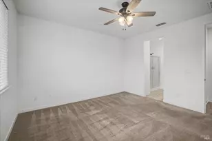 560 Syracuse Ln, Dixon, CA 95620 - Photo 8