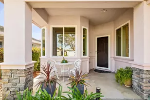 319 Trellis Ln, Vacaville, CA 95687 - Photo 4