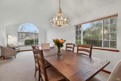 9595 Meadow Place, Windsor, CA 95492 - Photo 4