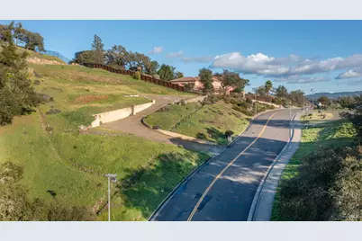 3725 Skyfarm Drive, Santa Rosa, CA 95403 - Photo 6