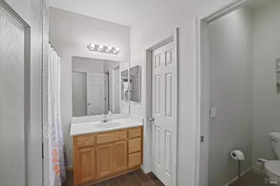 984 Countrywood Circle, Vacaville, CA 95687 - Photo 8