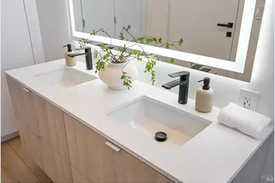 16799 Meadow Oaks Drive, Sonoma, CA 95476 - Photo 52