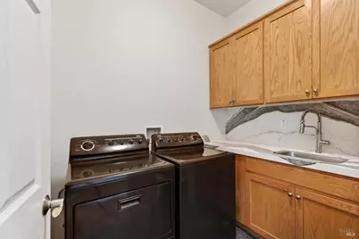 536 Sauvignon Place, Windsor, CA 95492 - Photo 34