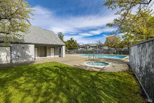 209 Elbridge Ave, Cloverdale, CA 95425 - Photo 22