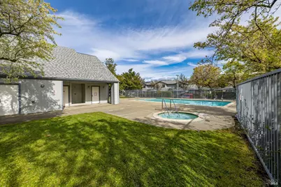 209 Elbridge Avenue #F, Cloverdale, CA 95425 - Photo 28
