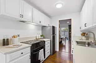 19 Surrey Ln, San Rafael, CA 94903 - Photo 8