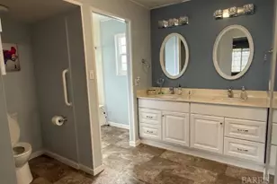 300 E H St, Benicia, CA 94510 - Photo 4