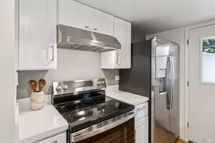 24 Roundtree Blvd, San Rafael, CA 94903 - Photo 4