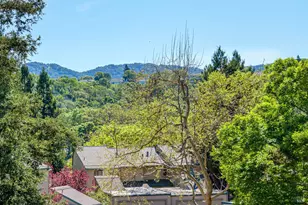 27 Mariposa Ln, Novato, CA 94947 - Photo 8