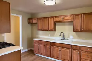 104 Thompson Ave, Ukiah, CA 95482 - Photo 2