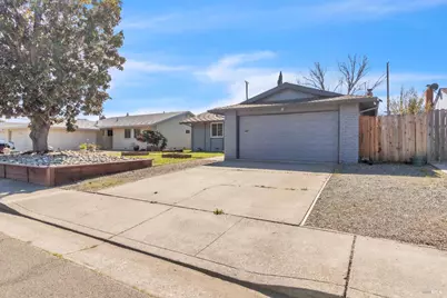 351 Begonia Boulevard, Fairfield, CA 94533 - Photo 2