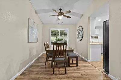 112 Melrose Court, Vacaville, CA 95687 - Photo 12