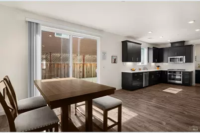 7465 Walker Way, Rohnert Park, CA 94928 - Photo 10