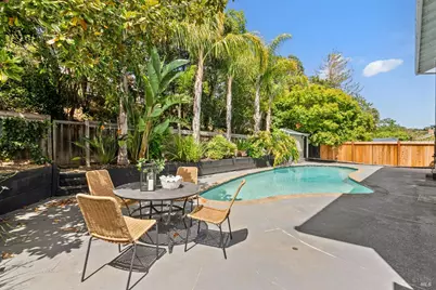 38 Twelveoak Hill Drive, San Rafael, CA 94903 - Photo 4