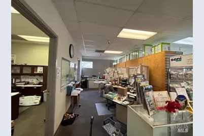 907 Trancas Street, Napa, CA 94558 - Photo 8