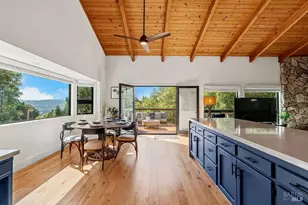 913 Valley View Dr, Healdsburg, CA 95448 - Photo 2