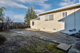 901 Carpino Ave, Pittsburg, CA 94565 - Photo 18