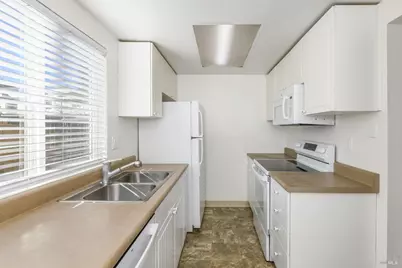 19 Manchester Court, Novato, CA 94947 - Photo 4