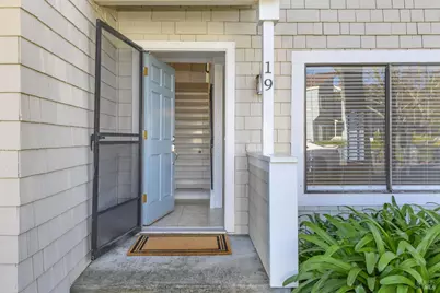 19 Manchester Court, Novato, CA 94947 - Photo 2