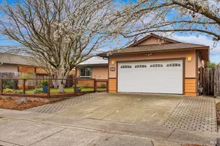 527 Natalino Ct, Santa Rosa, CA 95401 - Photo 2