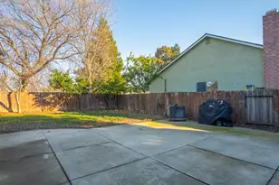 113 Christine Dr, Vacaville, CA 95687 - Photo 18