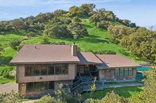 2410 Oakridge Ln, Benicia, CA 94510 - Photo 2