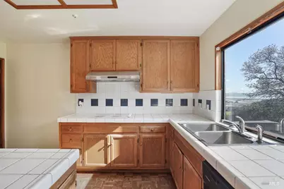 2410 Oakridge Lane, Benicia, CA 94510 - Photo 48