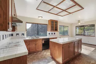 2410 Oakridge Ln, Benicia, CA 94510 - Photo 46