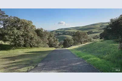 2410 Oakridge Lane, Benicia, CA 94510 - Photo 62