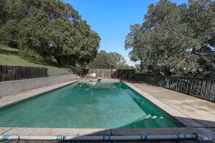 2410 Oakridge Ln, Benicia, CA 94510 - Photo 16