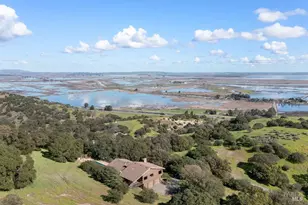 2410 Oakridge Ln, Benicia, CA 94510 - Photo 12