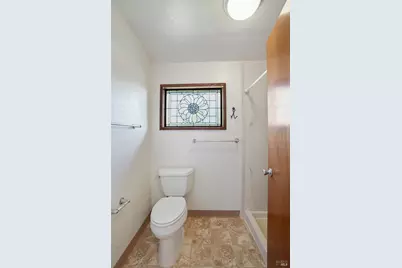 2410 Oakridge Lane, Benicia, CA 94510 - Photo 34