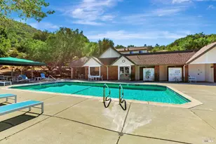 68 Village Cir, San Rafael, CA 94903 - Photo 2