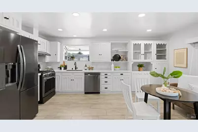 6 Sherwood Place, Novato, CA 94945 - Photo 8