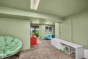 18528 N Shore Dr, Hidden Valley Lake, CA 95467 - Photo 32