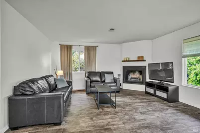 18528 N Shore Drive, Hidden Valley Lake, CA 95467 - Photo 12