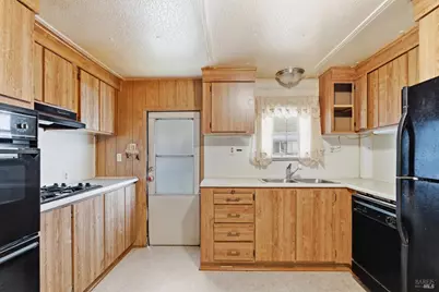 305 Aileen Avenue, Santa Rosa, CA 95407 - Photo 8