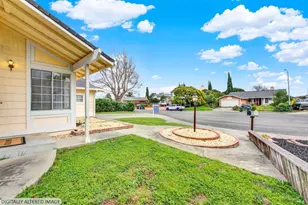 4924 Fairmont Ct, Fairfield, CA 94534 - Photo 6