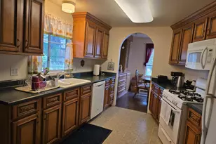 186 Sequoia Cir, Santa Rosa, CA 95401 - Photo 2