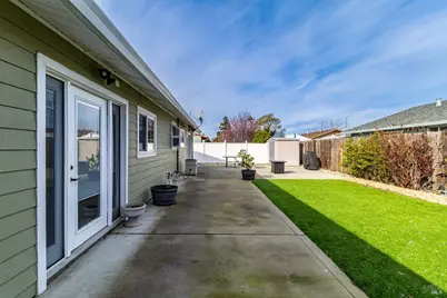 240 Long Street, Suisun City, CA 94585 - Photo 52