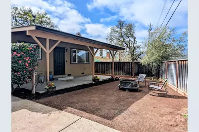 112 E Agua Caliente Road, Sonoma, CA 95476 - Photo 2