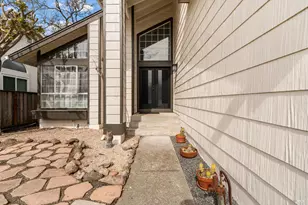 172 Cornell St, Windsor, CA 95492 - Photo 2