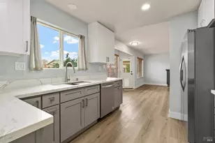 172 Cornell St, Windsor, CA 95492 - Photo 14