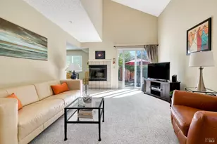 30 Regents Cir, Rohnert Park, CA 94928 - Photo 6