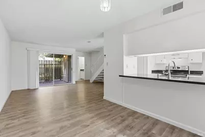 67 Roundtree Boulevard, San Rafael, CA 94903 - Photo 8