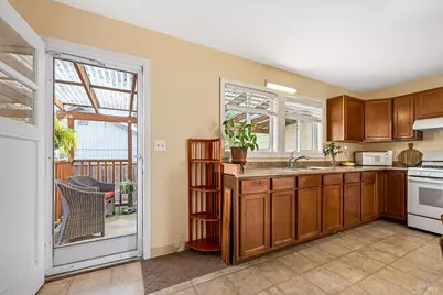 375 Florence Avenue, Sebastopol, CA 95472 - Photo 12